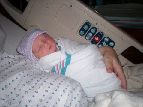 tiki_just_born_in_mom